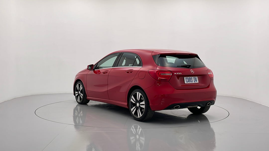 Left Back Diagonal (45- Degree) View