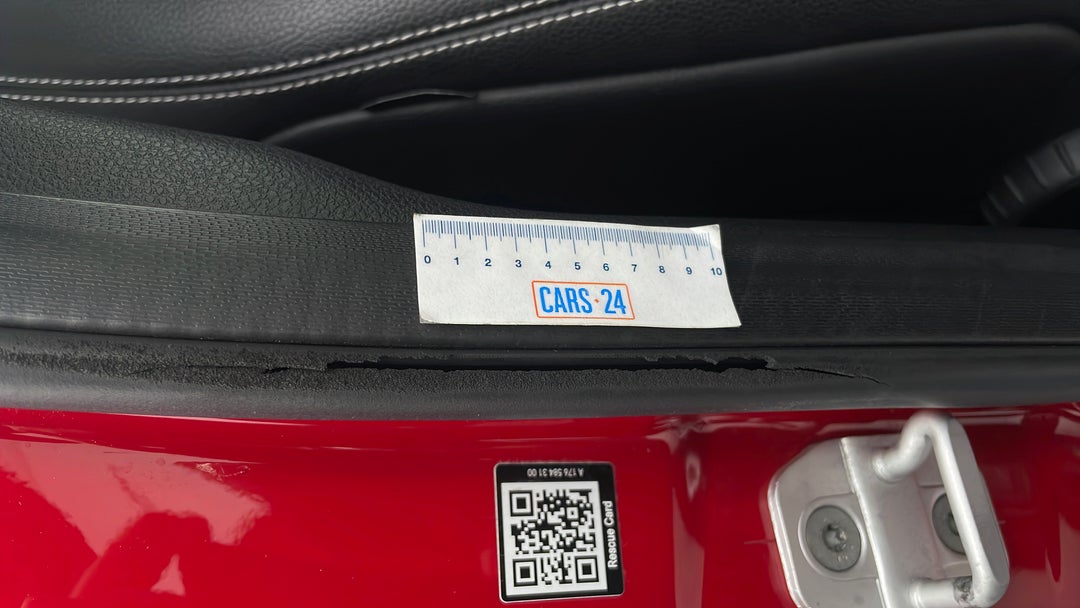 Door Sills Front RHS Scratch