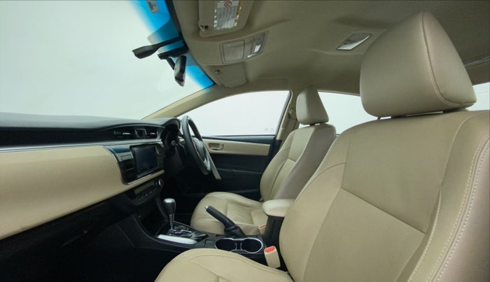 2016 Toyota Corolla Altis VL CVT PETROL, Petrol, Automatic, 35,087 km, Right Side Front Door Cabin