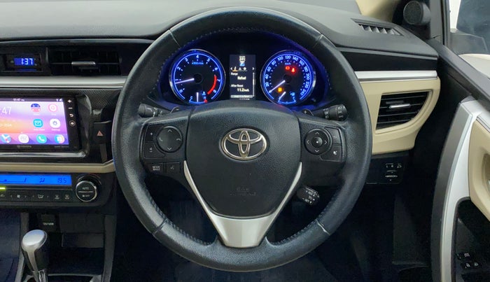2016 Toyota Corolla Altis VL CVT PETROL, Petrol, Automatic, 35,087 km, Steering Wheel Close Up