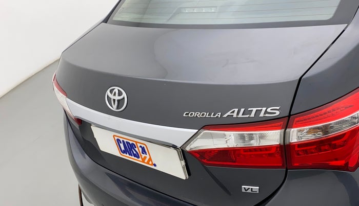 2016 Toyota Corolla Altis VL CVT PETROL, Petrol, Automatic, 35,087 km, Dicky (Boot door) - Slightly dented