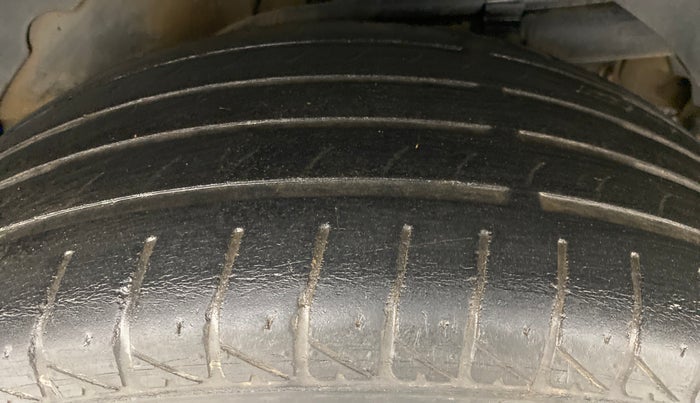 2015 Mahindra XUV500 W10 FWD, Diesel, Manual, 86,946 km, Left Rear Tyre Tread