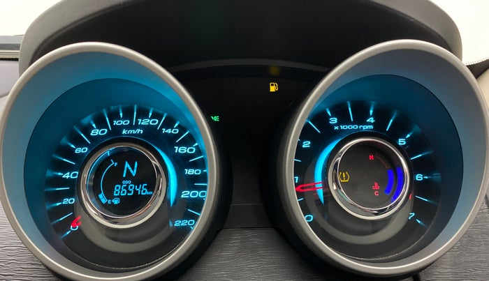2015 Mahindra XUV500 W10 FWD, Diesel, Manual, 86,946 km, Odometer Image