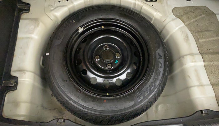2012 Hyundai i20 SPORTZ 1.2, Petrol, Manual, 49,836 km, Dicky (Boot door) - Jack/Tool not available