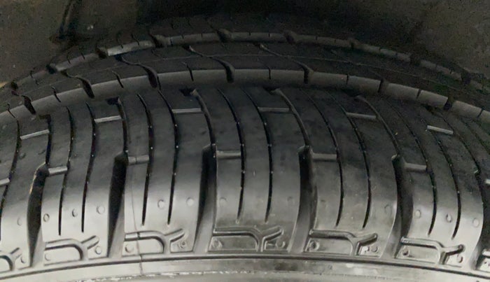 2012 Hyundai i20 SPORTZ 1.2, Petrol, Manual, 49,836 km, Left Rear Tyre Tread