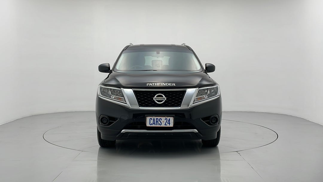 2016 Nissan Pathfinder St (4x2), Automatic, 111093 km, Front View