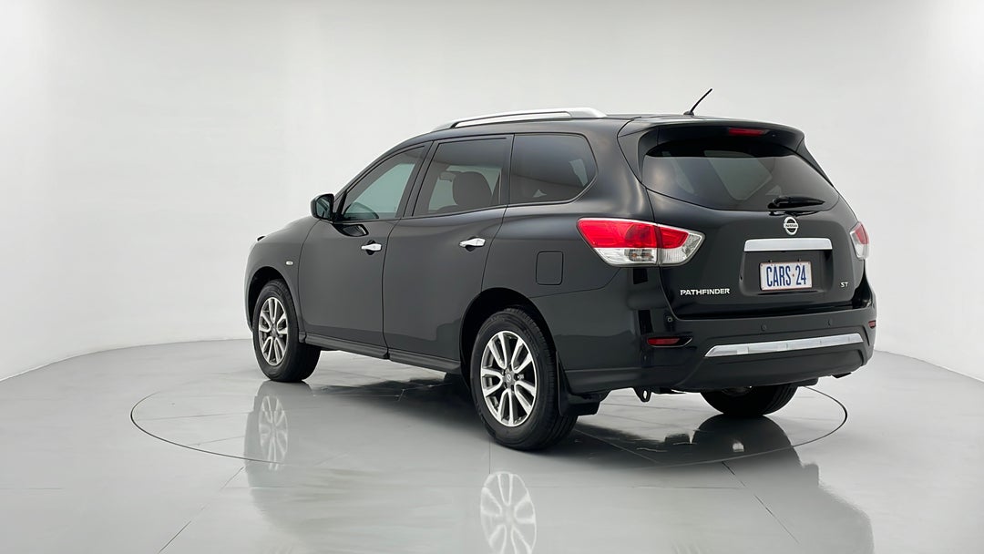 2016 Nissan Pathfinder St (4x2), Automatic, 111093 km, Left Back Diagonal (45- Degree) View