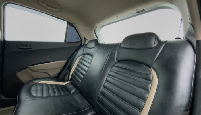 2015 Hyundai Grand i10 MAGNA 1.2 VTVT, Petrol, Manual, 46,923 km, Right Side Rear Door Cabin