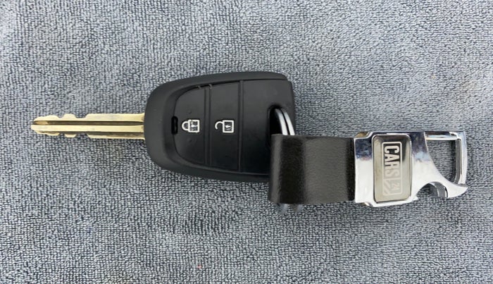 2015 Hyundai Grand i10 MAGNA 1.2 VTVT, Petrol, Manual, 46,923 km, Key Close Up
