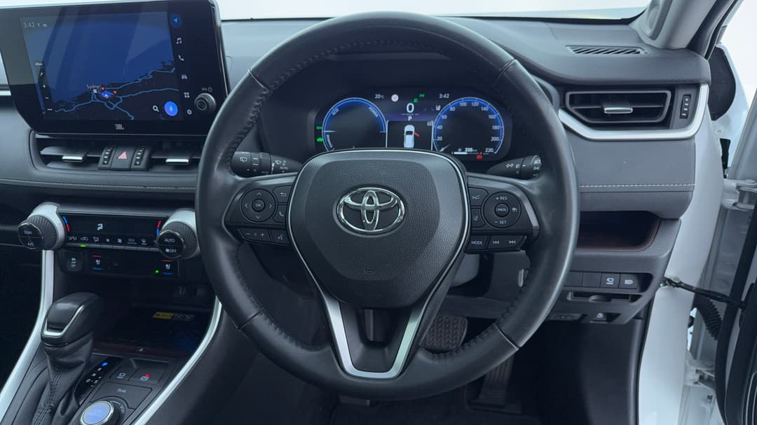 2024 Toyota RAV4 Cruiser (AWD) Hybrid, Automatic, 35088 km, Steering Wheel Close-up