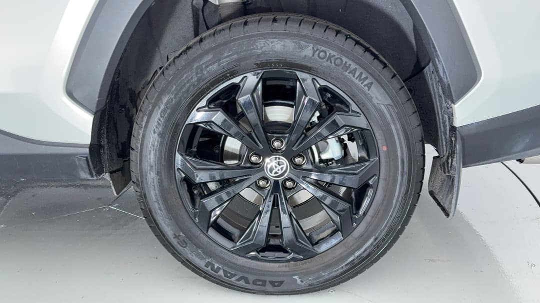 2024 Toyota RAV4 Cruiser (AWD) Hybrid, Automatic, 35088 km, Left Rear Wheel
