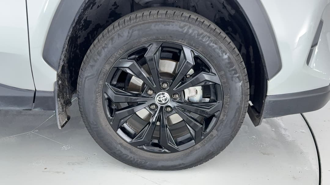 2024 Toyota RAV4 Cruiser (AWD) Hybrid, Automatic, 35088 km, Right Front Wheel