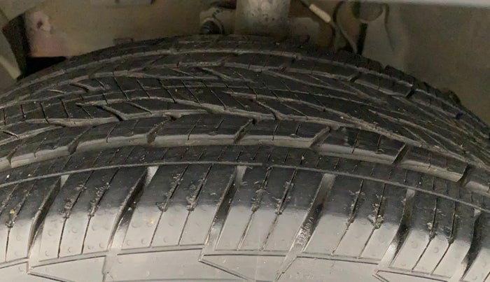 2018 Renault Duster RXS CVT, Petrol, Automatic, 69,110 km, Left Front Tyre Tread