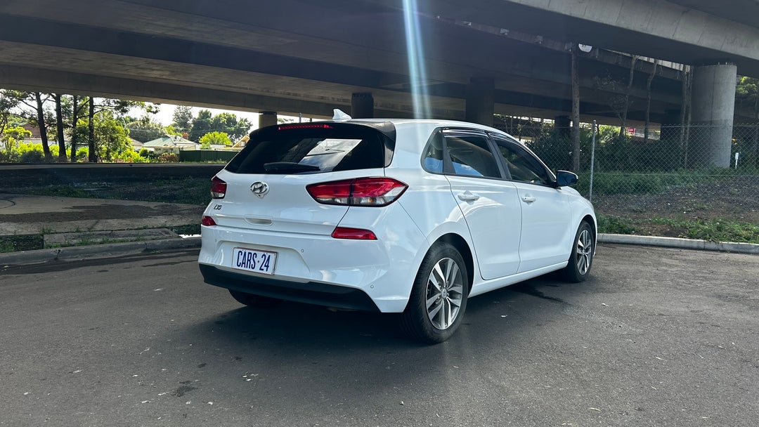 Right Back Diagonal (45- Degree) View