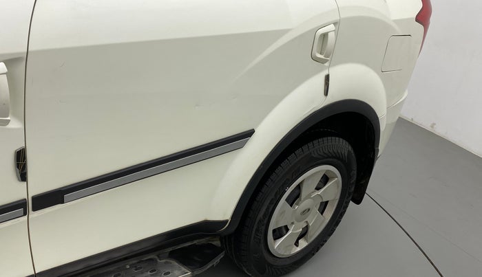 2019 Mahindra XUV500 W7, Diesel, Manual, 22,940 km, Rear left door - Minor scratches