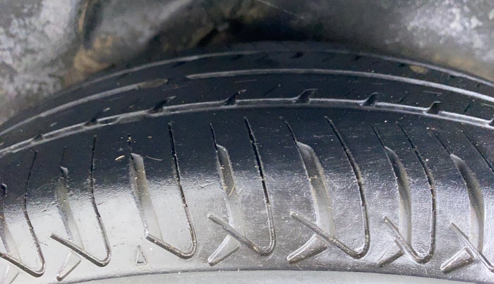 2013 Hyundai i10 MAGNA 1.2 KAPPA2, Petrol, Manual, 71,887 km, Left Rear Tyre Tread