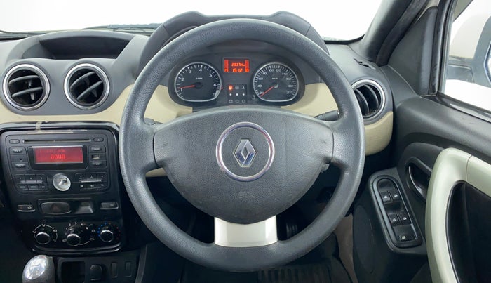 2014 Renault Duster RXL PETROL, Petrol, Manual, 29,638 km, Steering Wheel Close Up