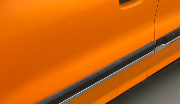2020 Maruti S PRESSO VXI CNG, CNG, Manual, 71,433 km, Front passenger door - Slightly dented
