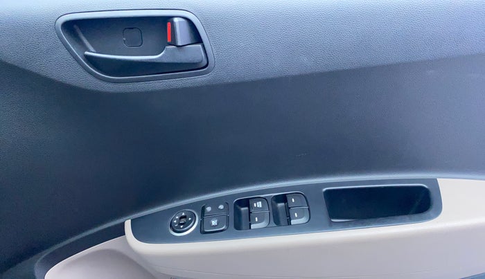 2018 Hyundai Grand i10 MAGNA 1.2 KAPPA VTVT, Petrol, Manual, 27,099 km, Driver Side Door Panels Control
