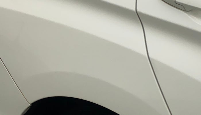 2016 Honda City 1.5L I-VTEC SV, Petrol, Manual, 60,664 km, Right quarter panel - Minor scratches