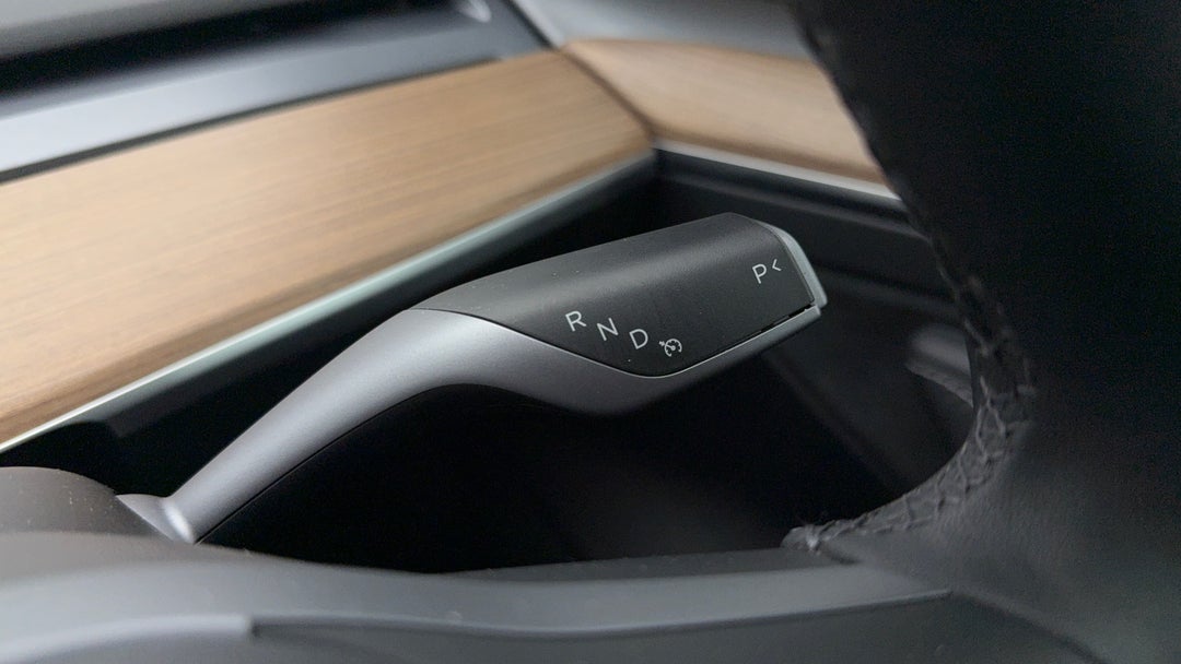 2023 Tesla Model 3 Long Range, Automatic, 39494 km, Gear Lever 