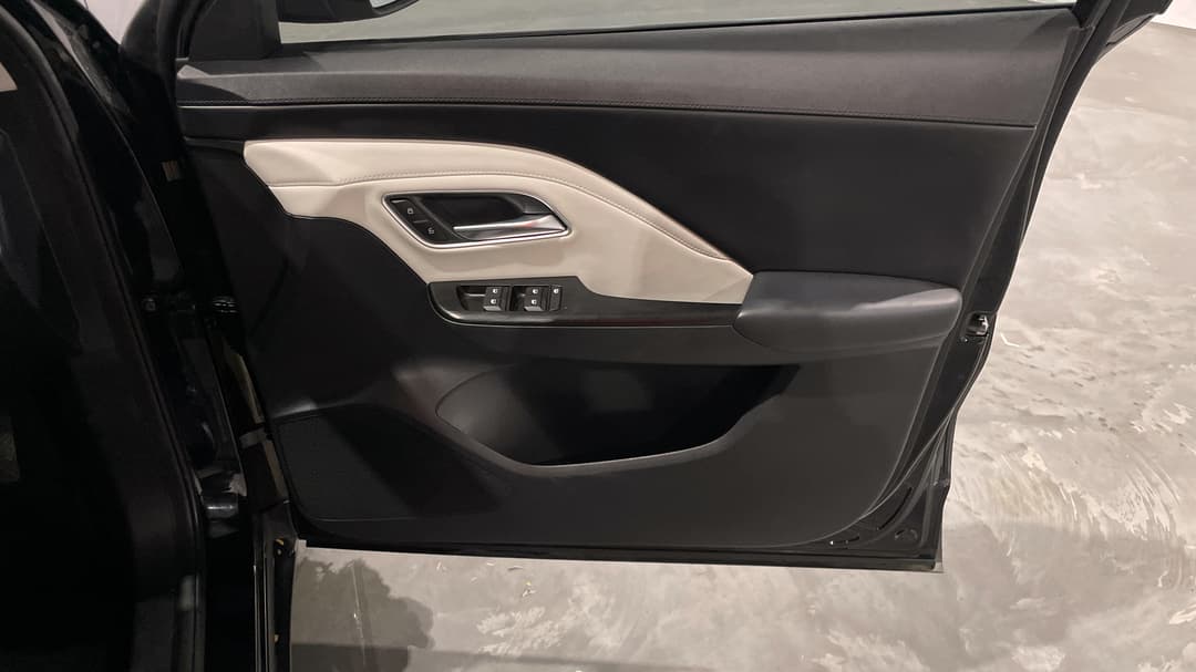 2024 MG ZS Hybrid+ Essence, Automatic, 26136 km, Speaker View