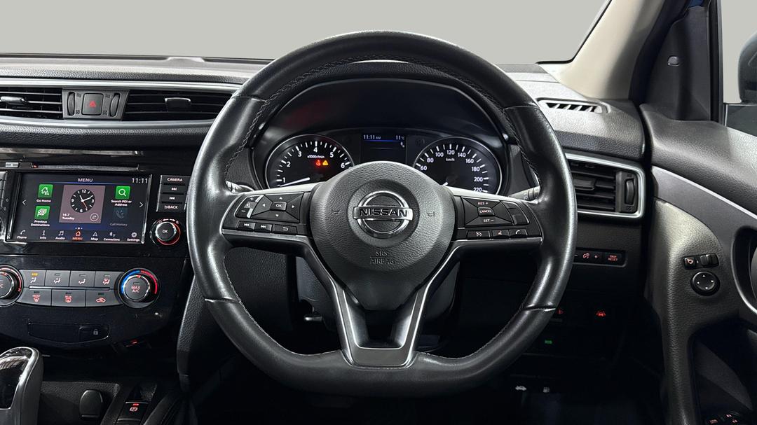 2020 Nissan Qashqai St+, Automatic, 110188 km, Steering Wheel Close-up