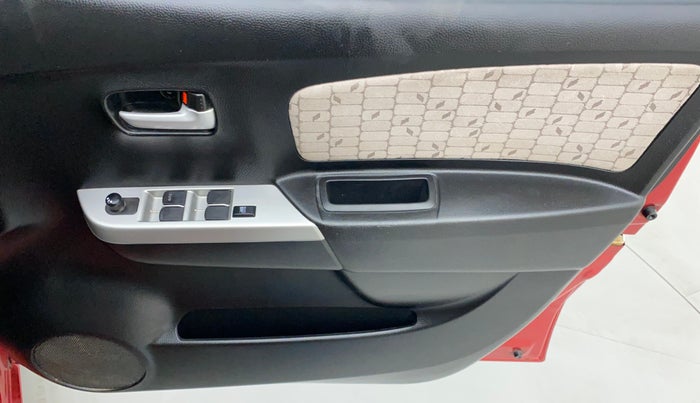 2015 Maruti Wagon R 1.0 VXI, Petrol, Manual, 52,262 km, Driver Side Door Panels Control