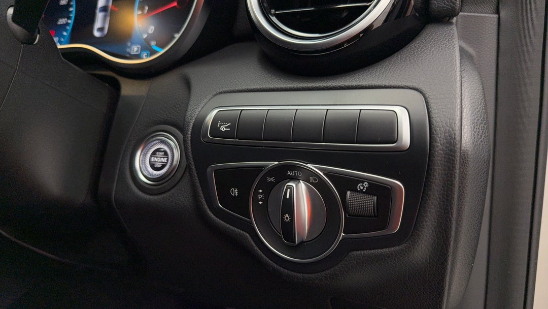 2019 Mercedes-benz C200 C200, Automatic, 41988 km, Utility Switches/Buttons