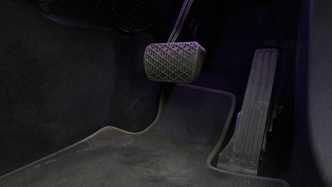 2019 Mercedes-benz C200 C200, Automatic, 41988 km, Pedals and Footmat