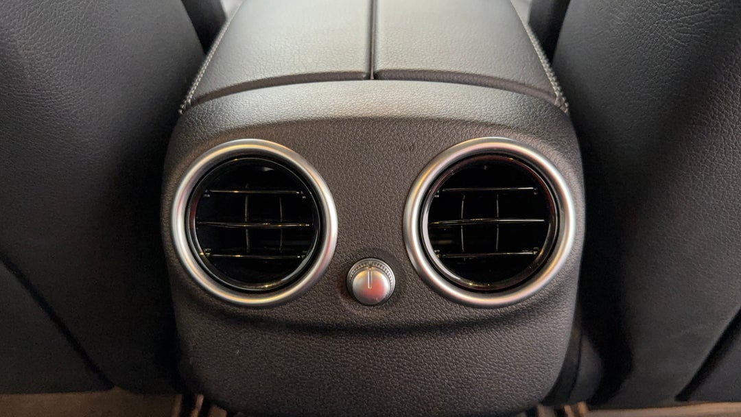 2019 Mercedes-benz C200 C200, Automatic, 41988 km, Rear A/C Vent