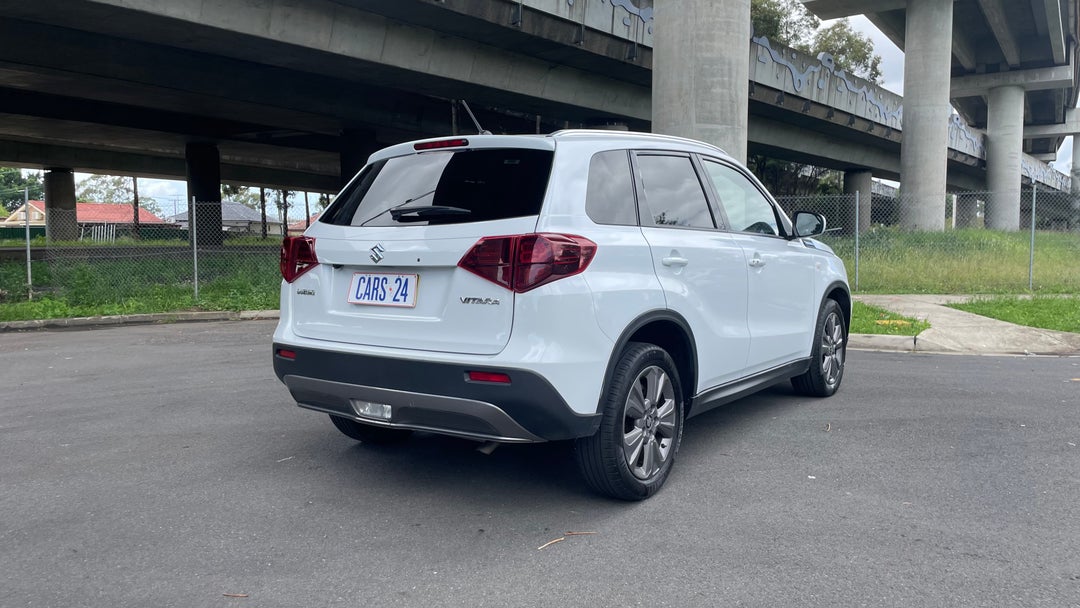 Right Back Diagonal (45- Degree) View