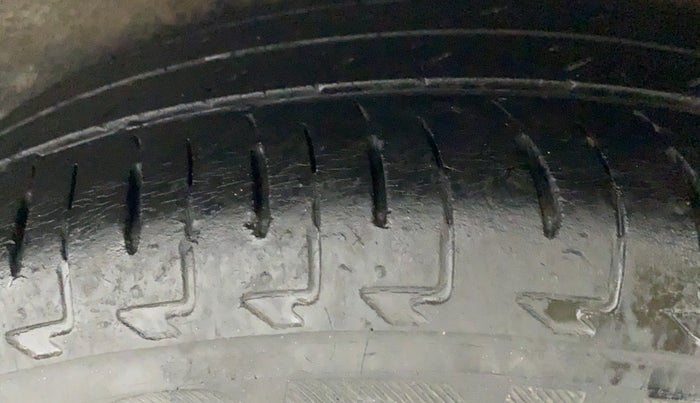 2017 Maruti IGNIS DELTA 1.2, CNG, Manual, 29,754 km, Left Rear Tyre Tread