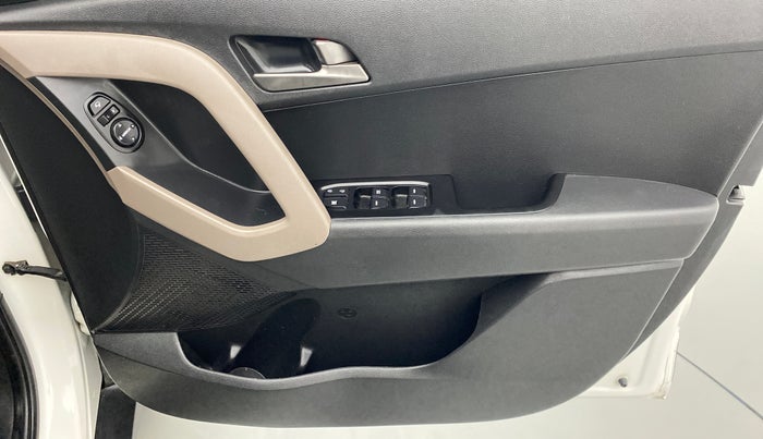 2017 Hyundai Creta 1.6 CRDI SX PLUS AUTO, Diesel, Automatic, 31,988 km, Driver Side Door Panels Control
