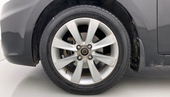 2012 Hyundai Verna FLUIDIC 1.6 VTVT SX, Petrol, Manual, 61,689 km, Left Front Wheel