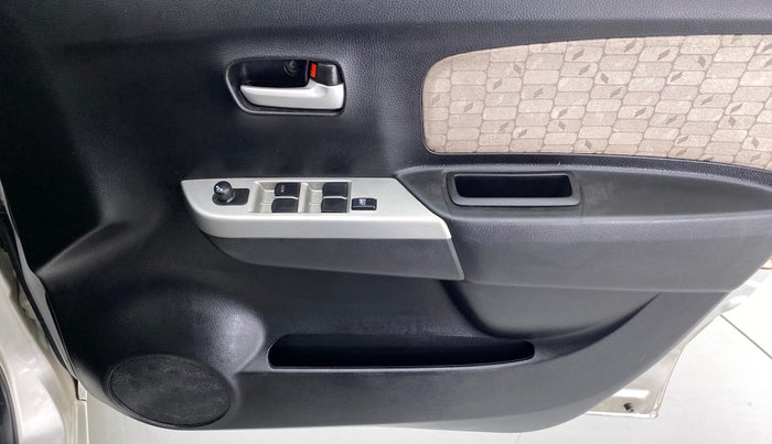 2014 Maruti Wagon R 1.0 VXI, Petrol, Manual, 61,882 km, Driver Side Door Panels Control