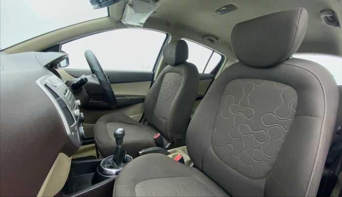 2011 Hyundai i20 SPORTZ 1.2 O, Petrol, Manual, 42,612 km, Right Side Front Door Cabin