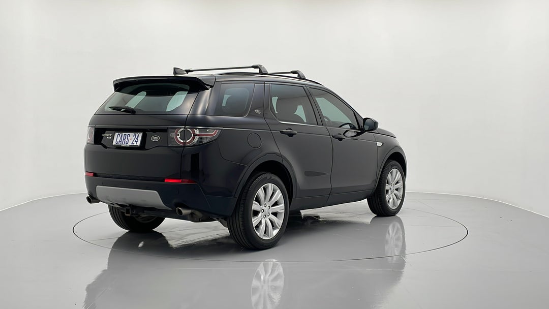 Right Back Diagonal (45- Degree) View