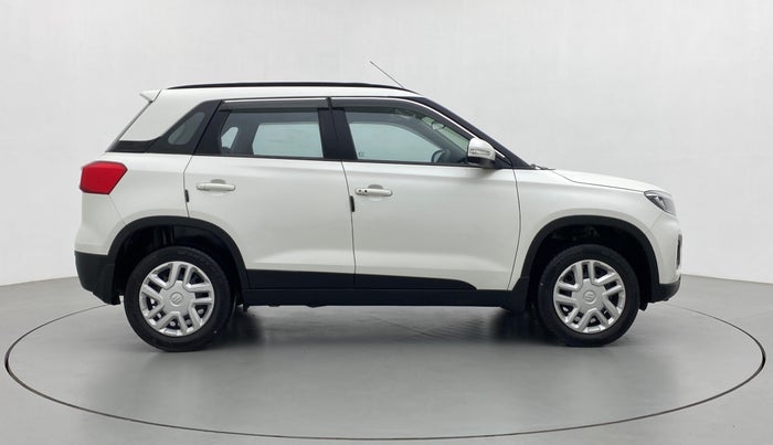 2021 Maruti Vitara Brezza VXI, Petrol, Manual, 27,815 km, Right Side View