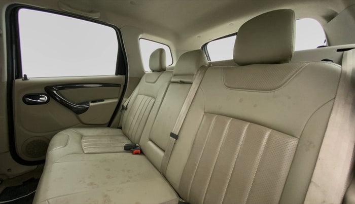 2014 Nissan Terrano XV 110 DIESEL, Diesel, Manual, 46,875 km, Right Side Rear Door Cabin