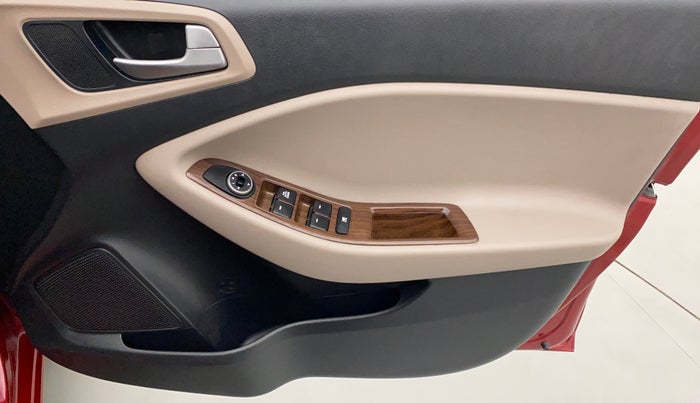 2018 Hyundai Elite i20 MAGNA EXECUTIVE 1.2, Petrol, Manual, 37,132 km, Driver Side Door Panels Control
