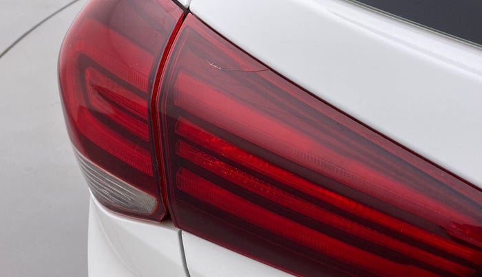2019 Hyundai Elite i20 SPORTZ PLUS 1.2, Petrol, Manual, 52,939 km, Left tail light - Minor damage