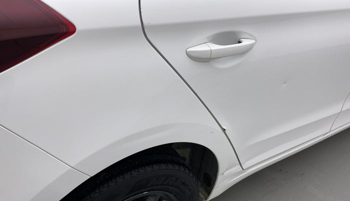 2019 Hyundai Elite i20 SPORTZ PLUS 1.2, Petrol, Manual, 52,939 km, Right quarter panel - Minor scratches