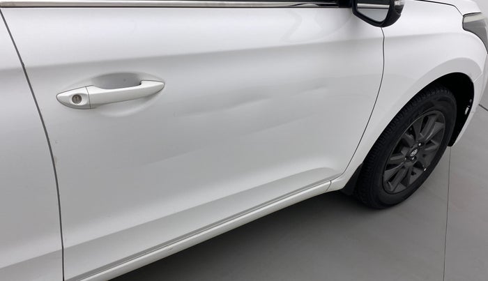 2019 Hyundai Elite i20 SPORTZ PLUS 1.2, Petrol, Manual, 52,939 km, Driver-side door - Slightly dented