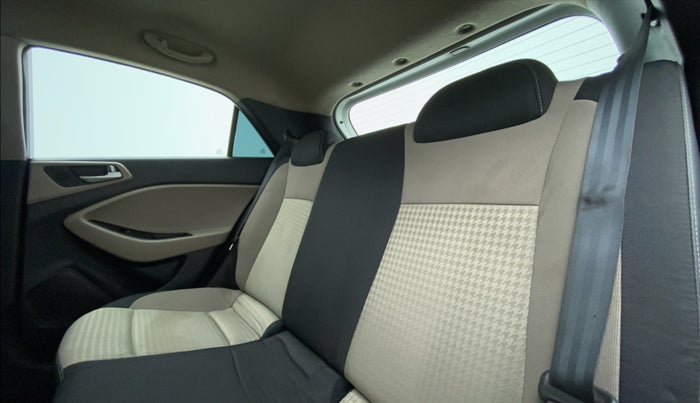 2019 Hyundai Elite i20 SPORTZ PLUS 1.2, Petrol, Manual, 52,939 km, Right Side Rear Door Cabin