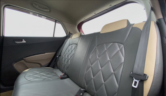 2015 Hyundai Grand i10 SPORTZ 1.2 KAPPA VTVT, Petrol, Manual, 71,730 km, Right Side Rear Door Cabin