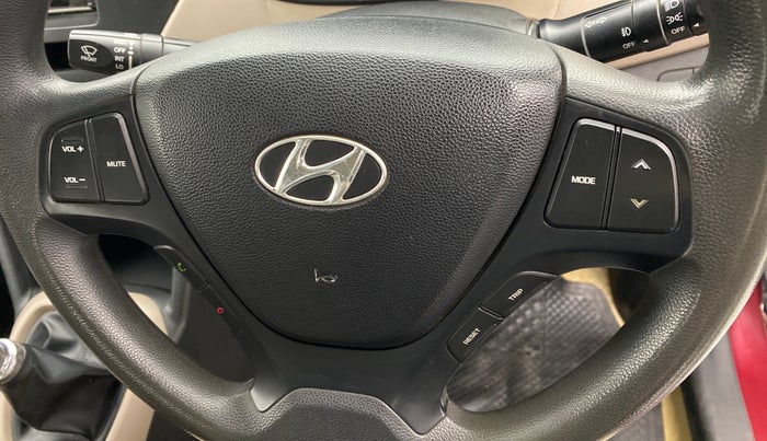 2015 Hyundai Grand i10 SPORTZ 1.2 KAPPA VTVT, Petrol, Manual, 71,730 km, Steering wheel - Phone control not functional