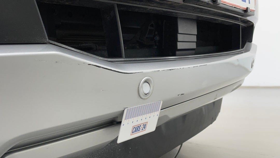 Bumper Front Scratch