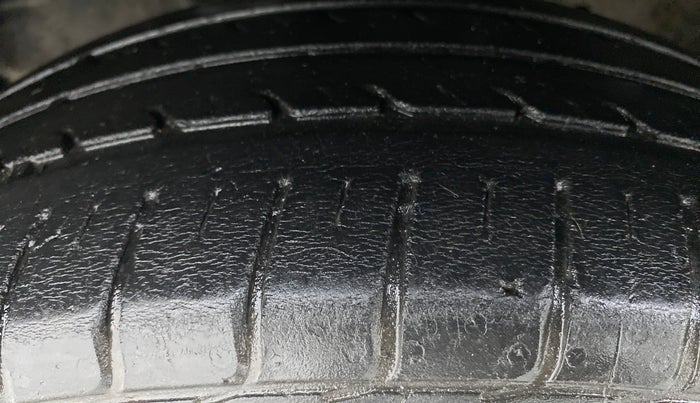 2016 Honda Jazz 1.2 S MT, Petrol, Manual, 39,670 km, Left Front Tyre Tread