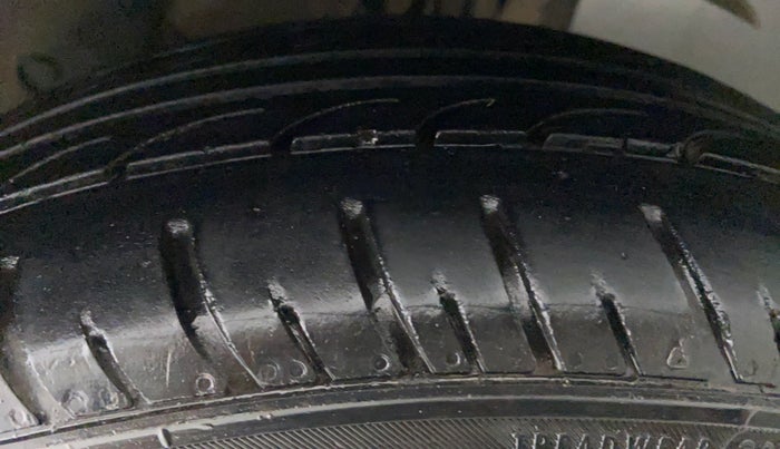 2014 Honda City VX MT DIESEL, Diesel, Manual, 99,406 km, Left Rear Tyre Tread